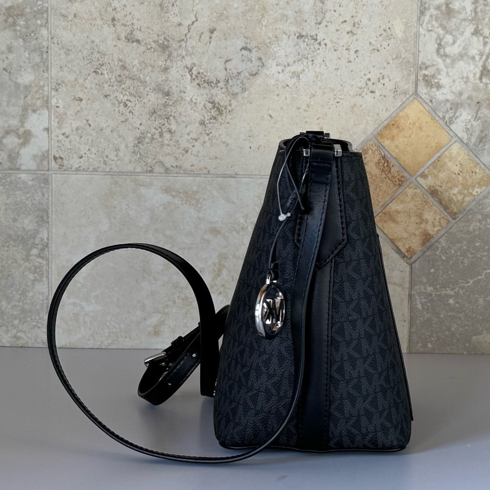 Michael Kors Kimberly Small Bucket Crossbody Bag MK Black - Picture 8 of 14